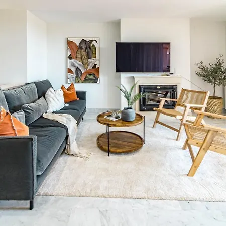 Apartment Stunning With Pool By Costarentals - M36 Marbella