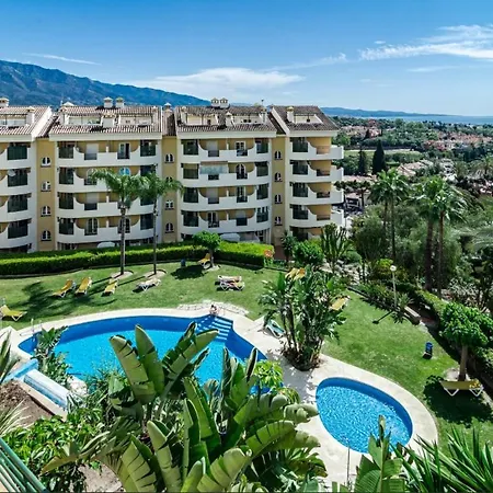 Apartment Stunning With Pool By Costarentals - M36